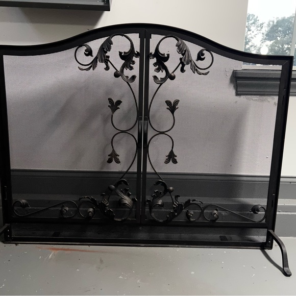 Fireplace screen - doors open - quality iron work. Local pick up - Picture 2 of 6